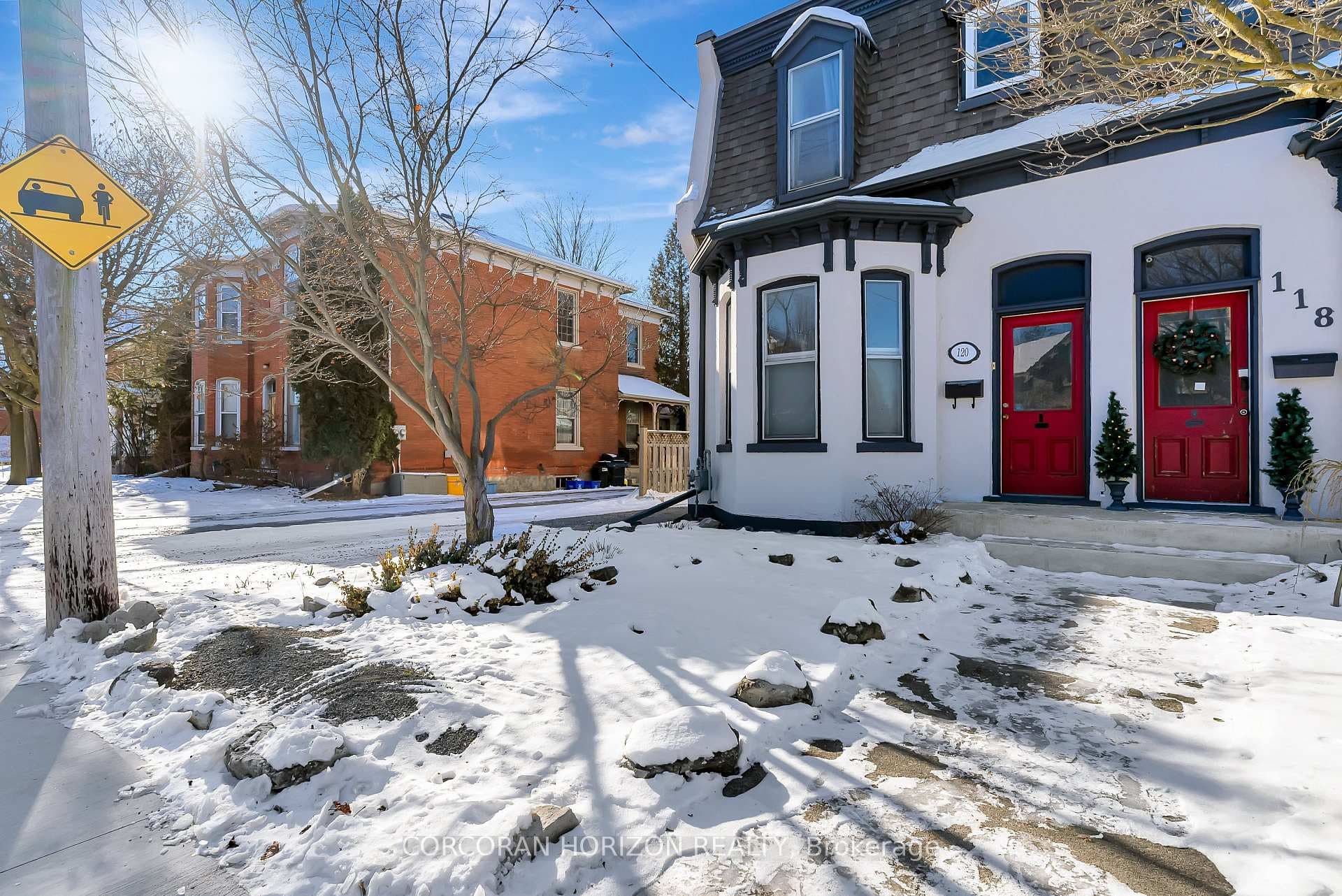 120 Grand Avenue photo 4