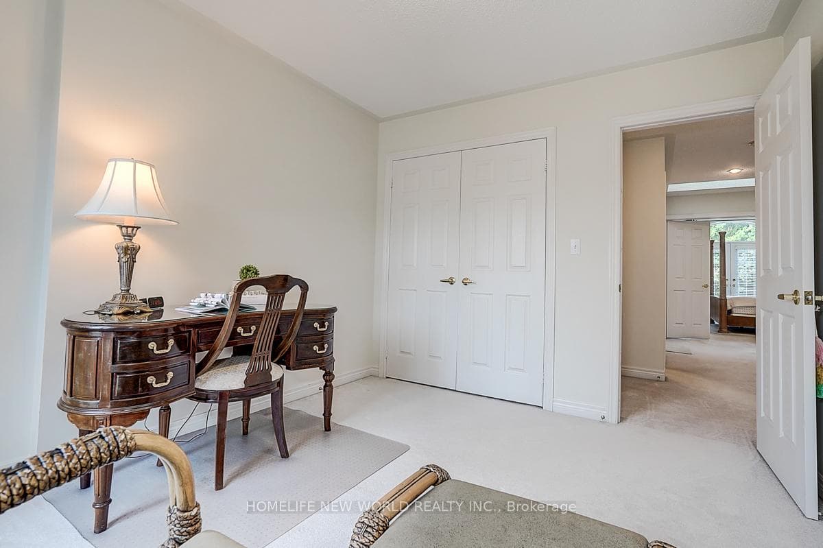 2305 Woodfield Road photo 41