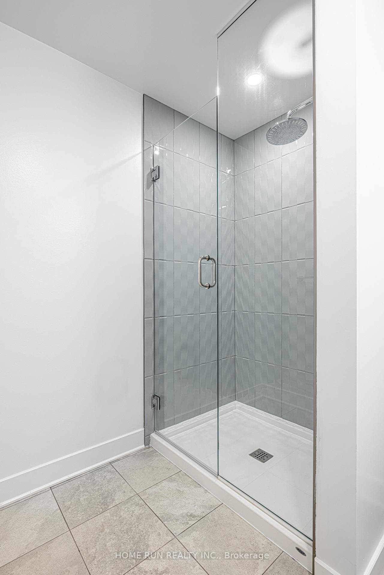 180 George Street Unit 909 photo 8
