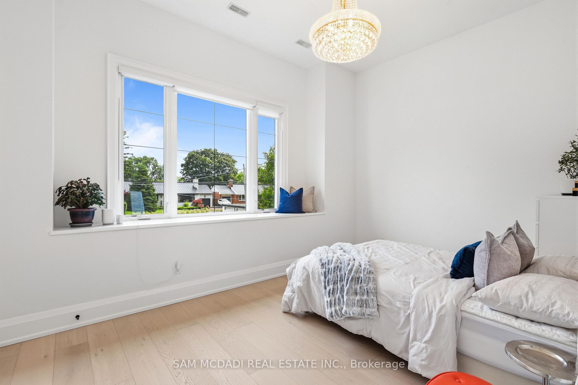 1750 Lincolnshire Boulevard photo 16