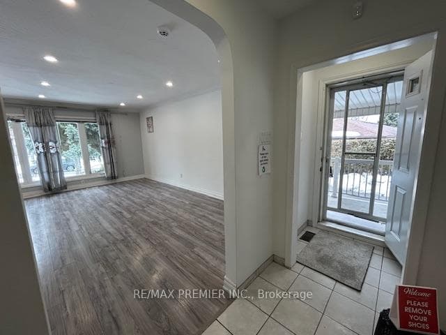 20 Jacinta Drive photo 3