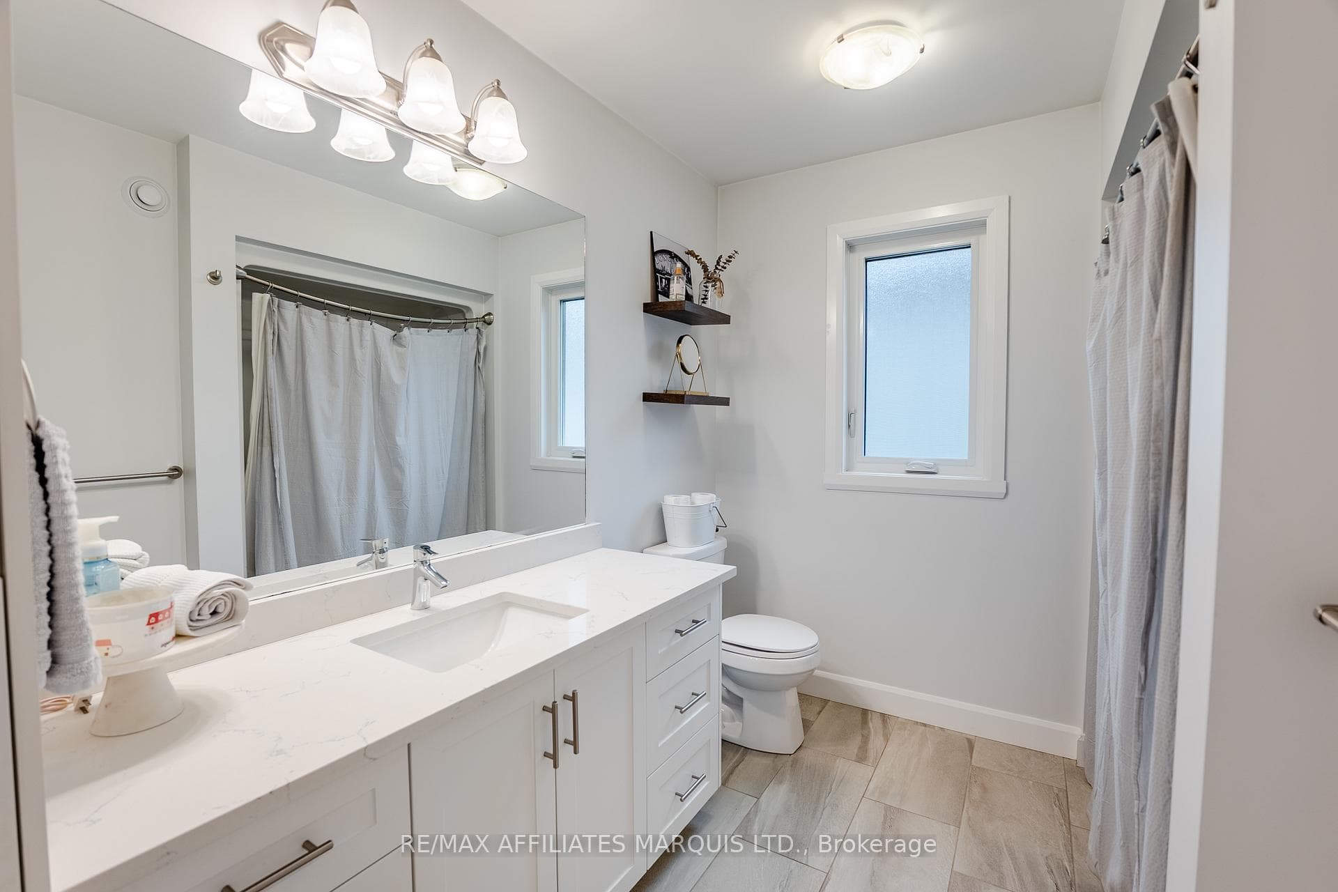269 Gillis Avenue photo 27