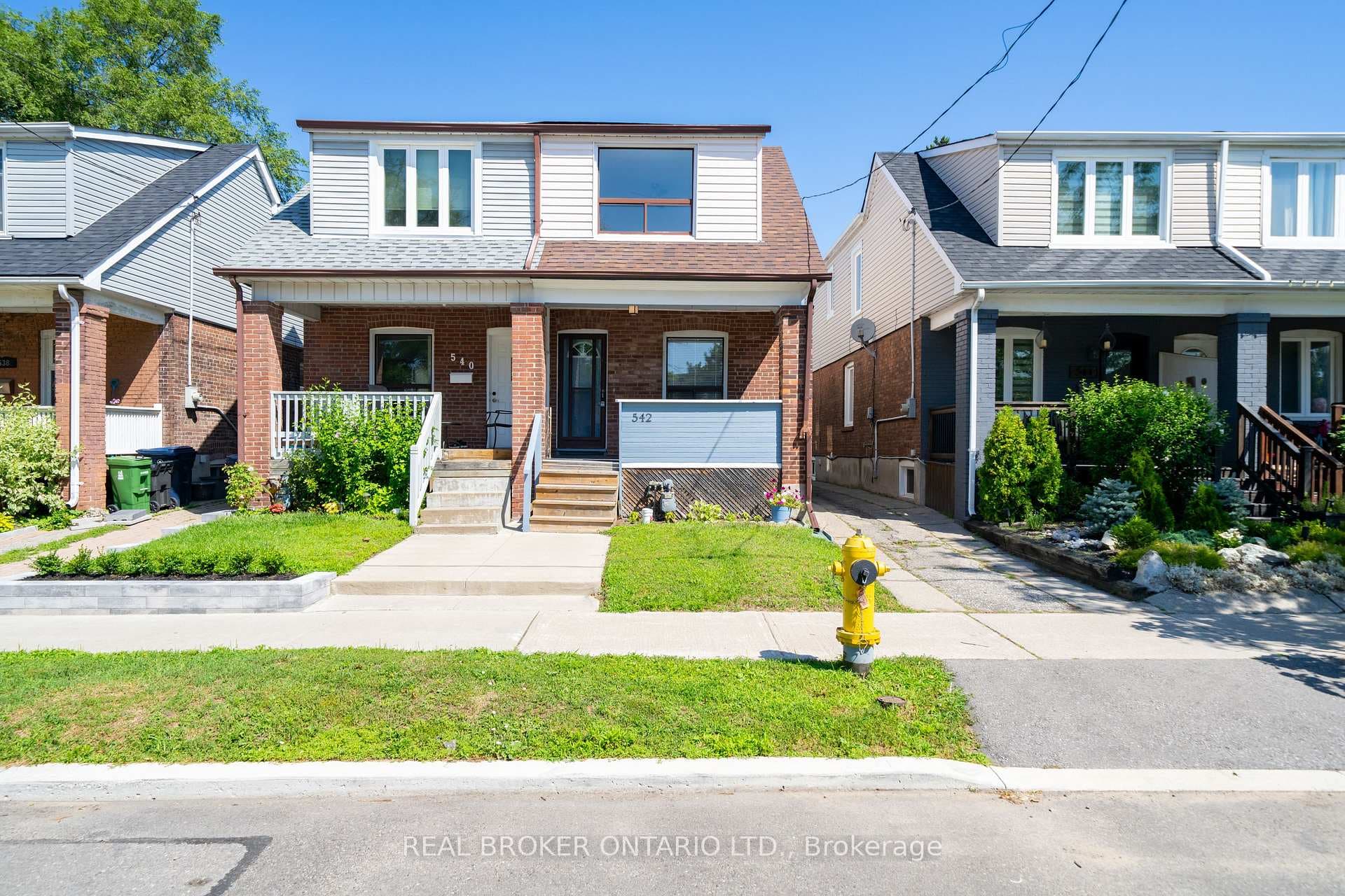 542 Glebeholme Boulevard Unit MAIN photo 1