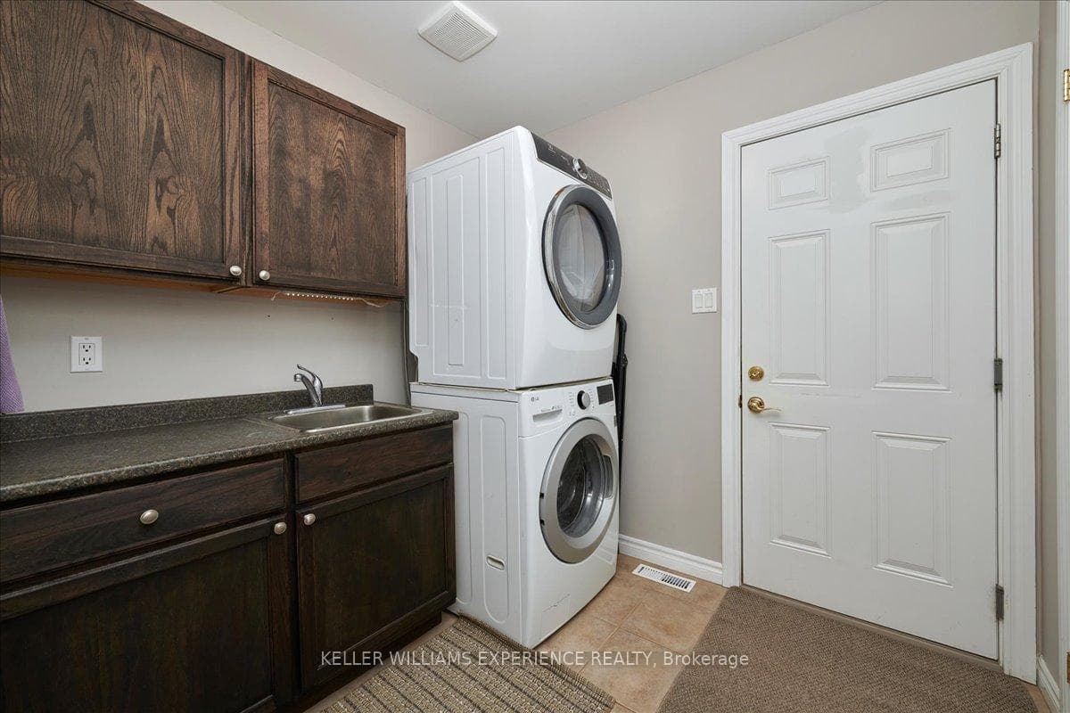 52 O'Neill Circle photo 15