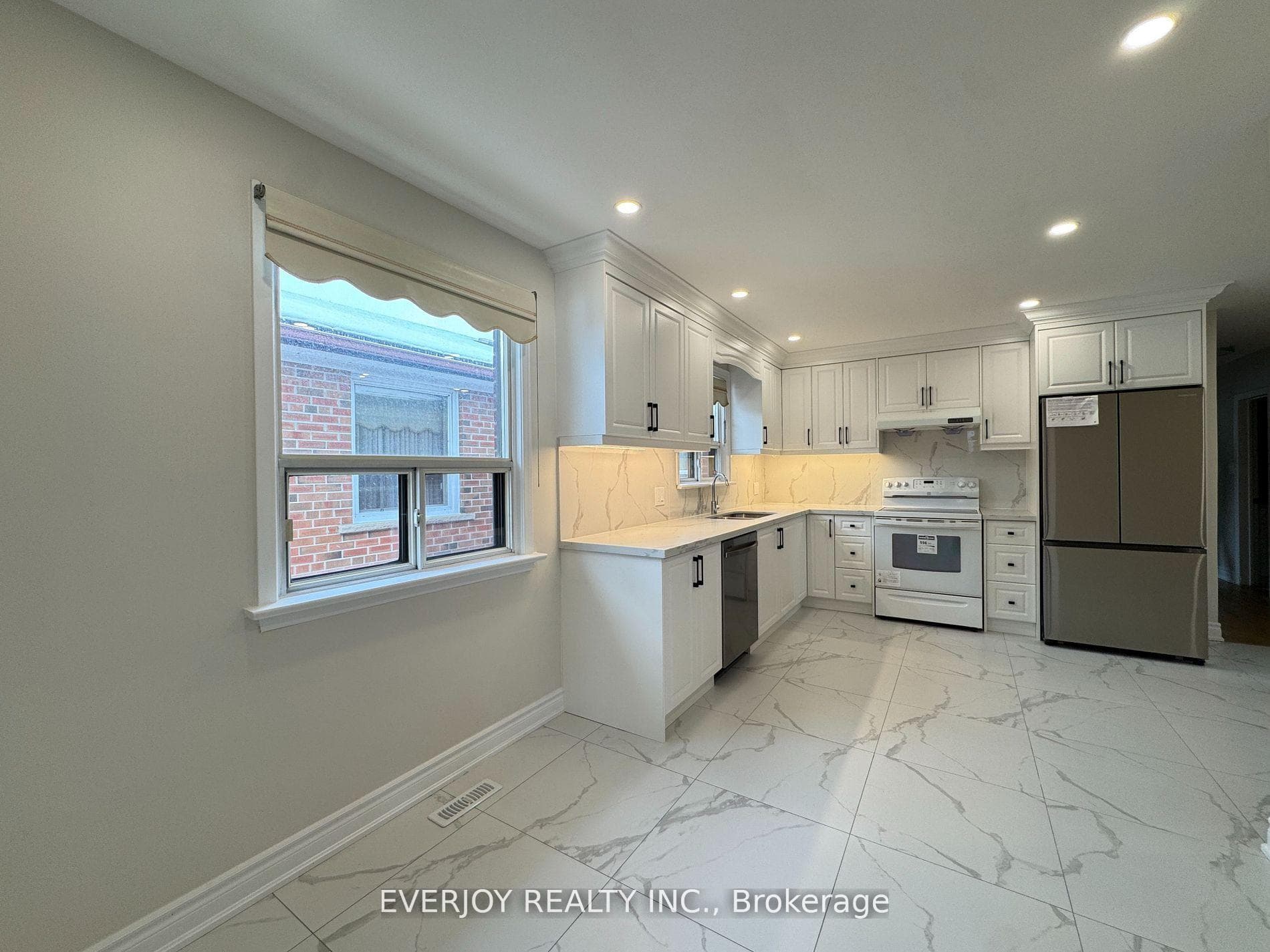 256 Drewry Avenue Unit Main Fl photo 3