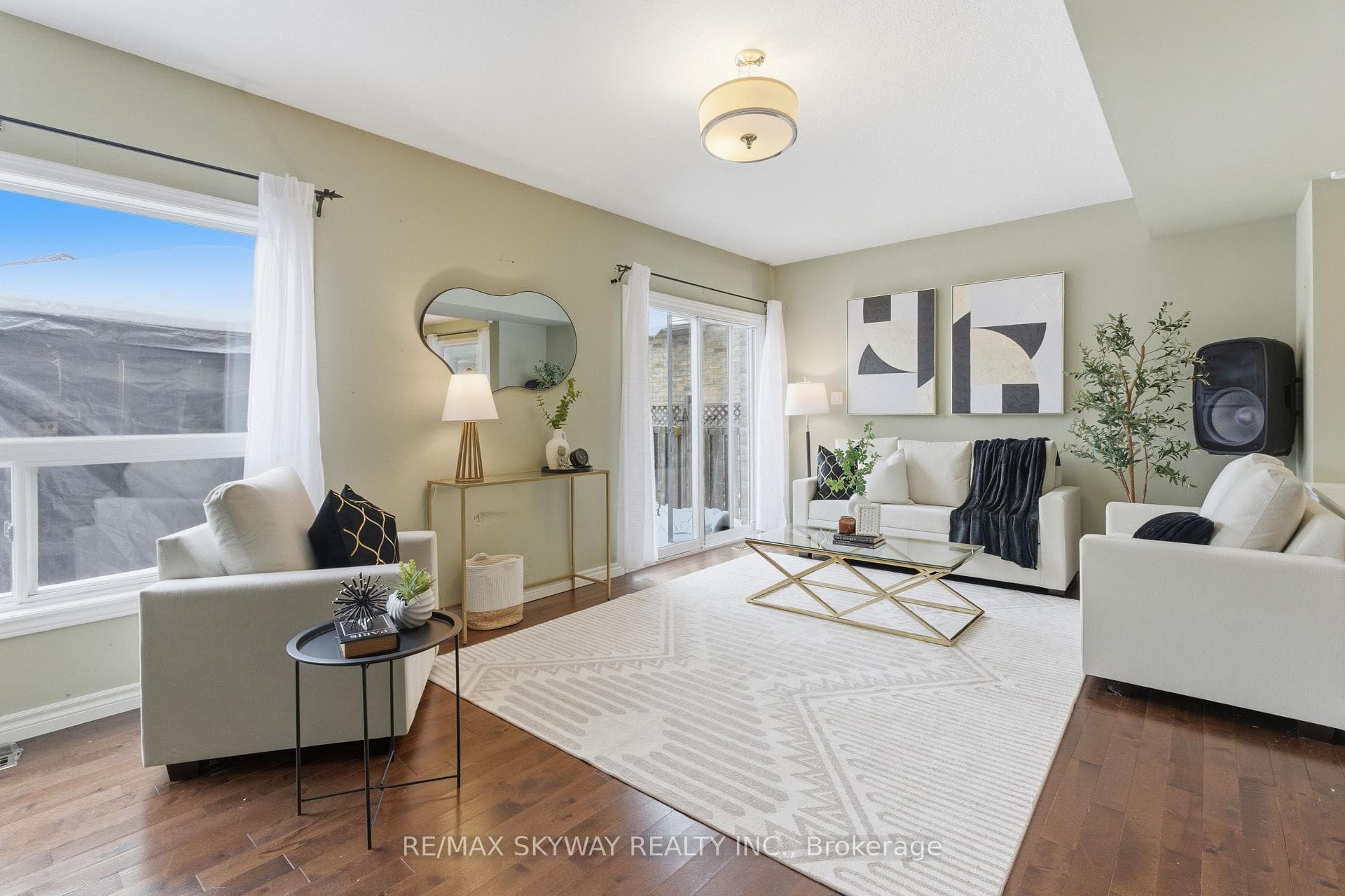 1185 Lawson Road photo 2