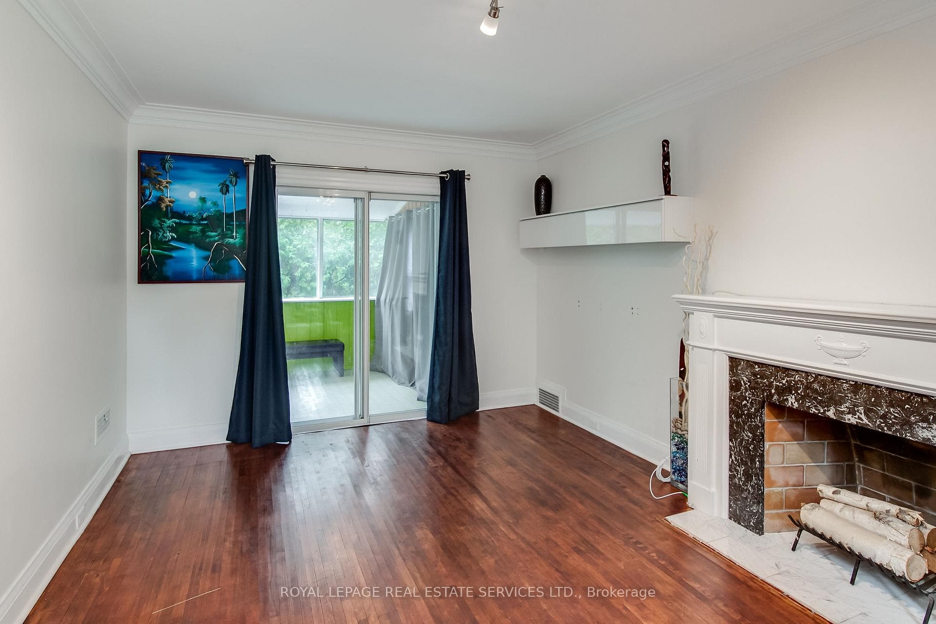 379 Vaughan Road photo 7