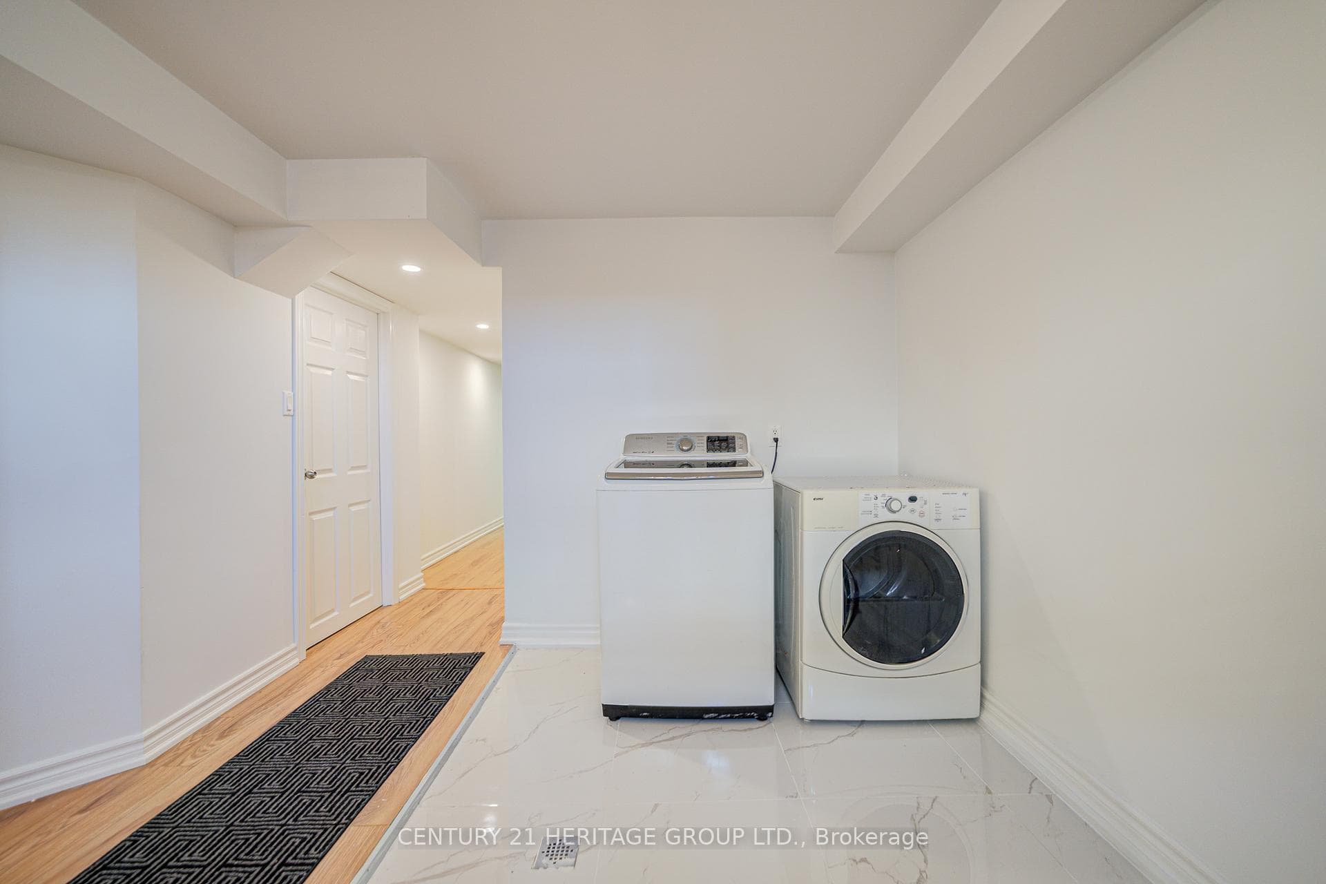 22 Elliottglen Drive photo 32