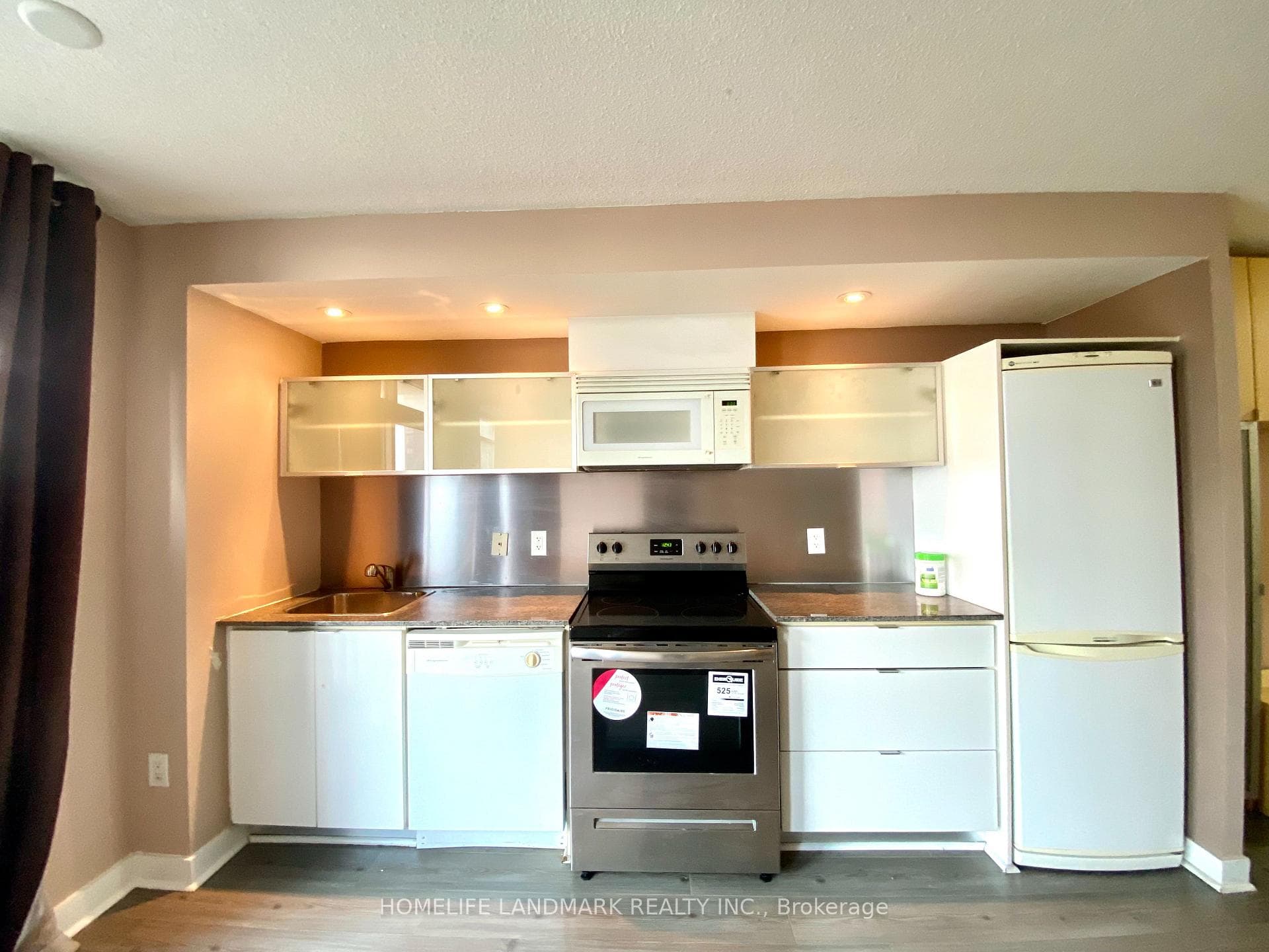 4K Spadina Avenue Unit 1801 photo 16