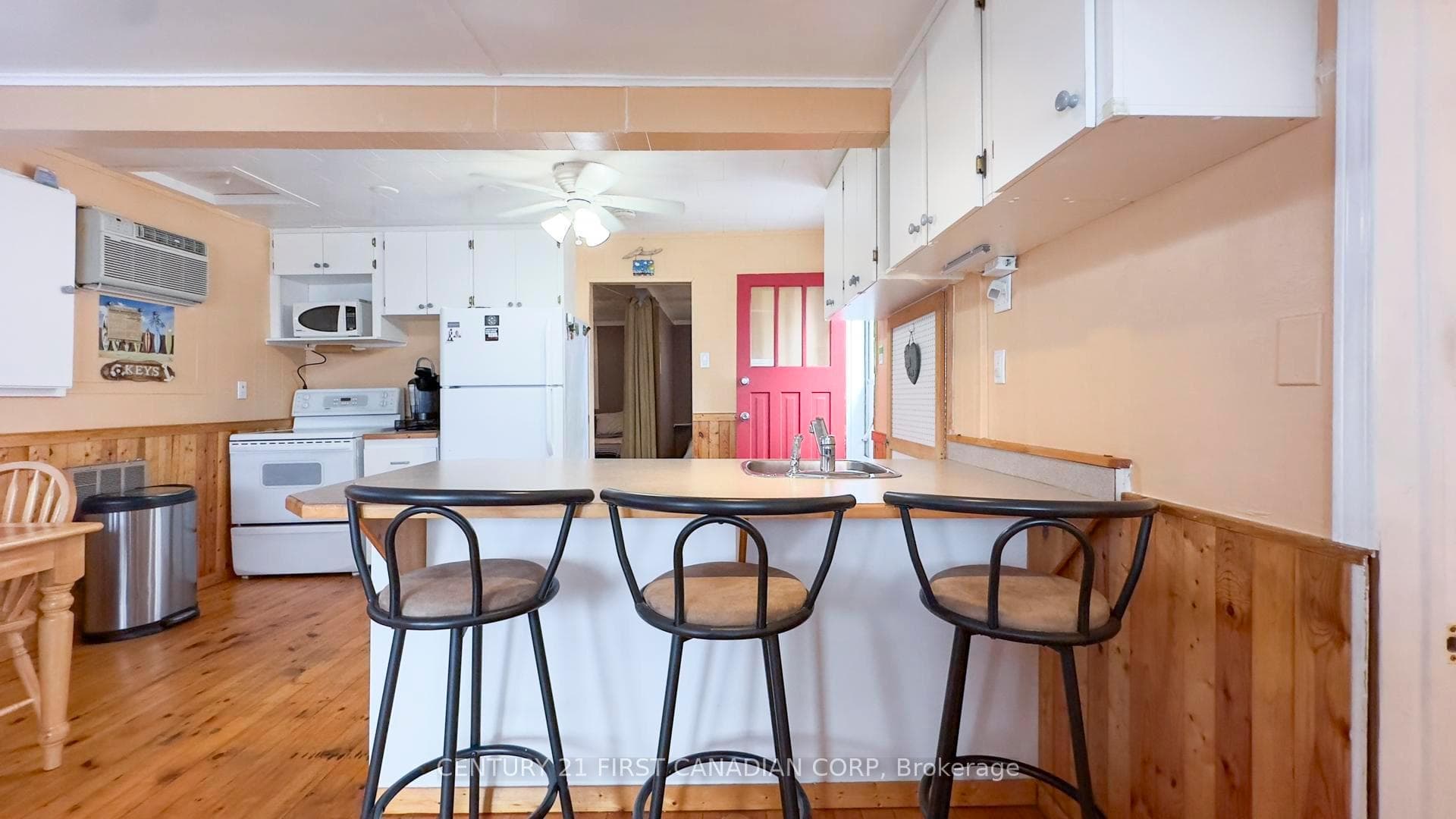 15 Queens Avenue photo 16