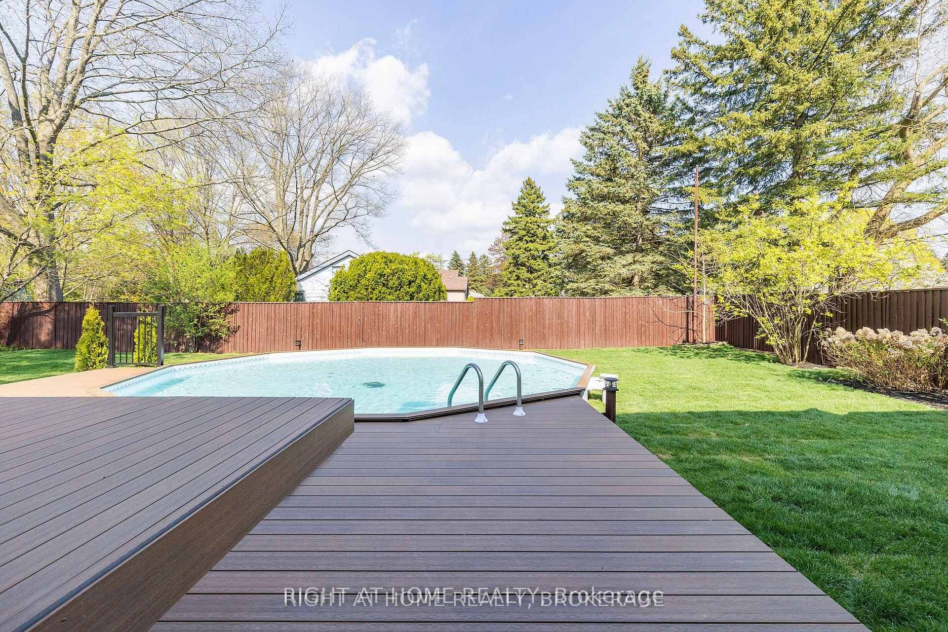 347 Mapledene Drive Unit UPPER photo 35