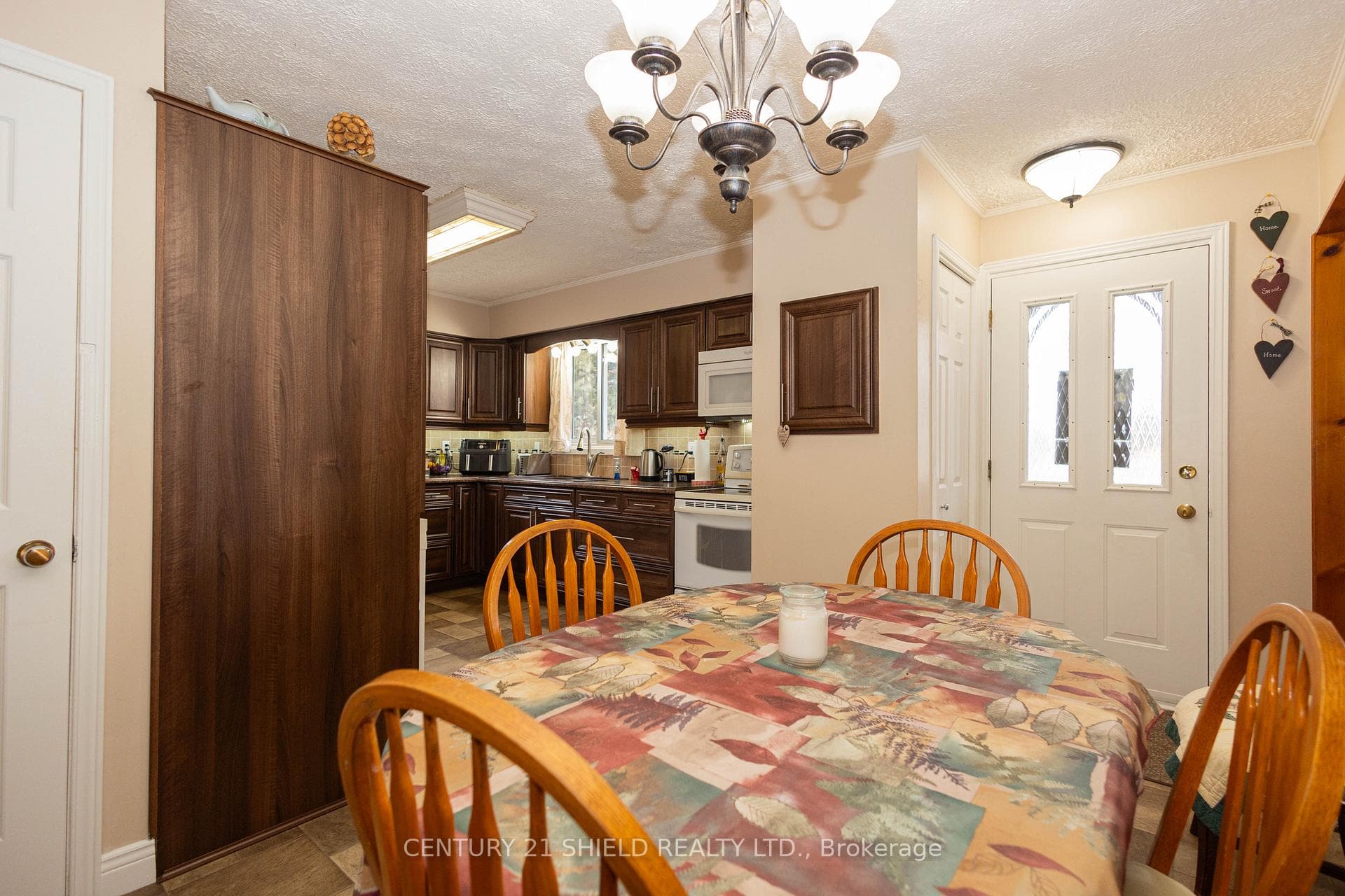 1443 1st Street photo 12