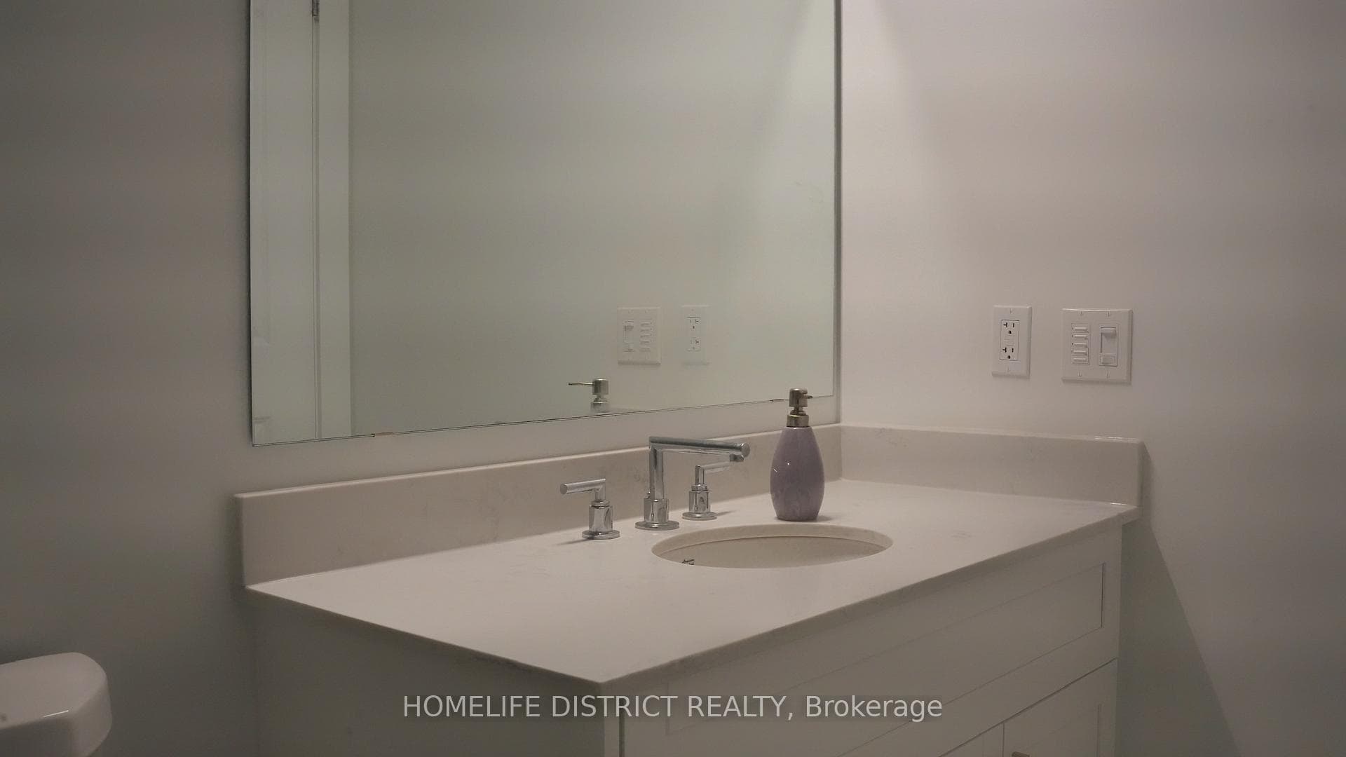 50 Grand Avenue Unit 1701 photo 26