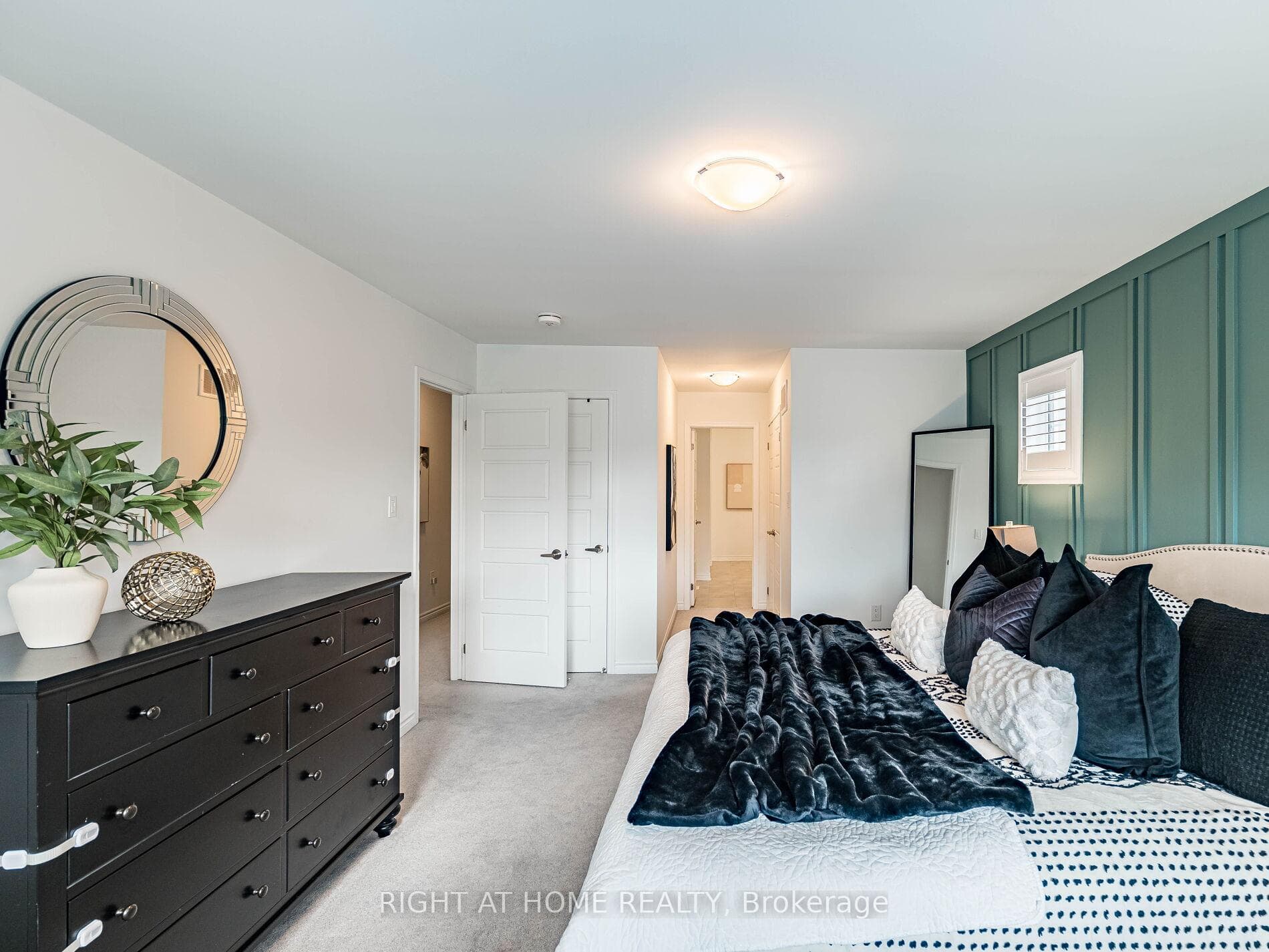 531 Bellflower Court photo 33
