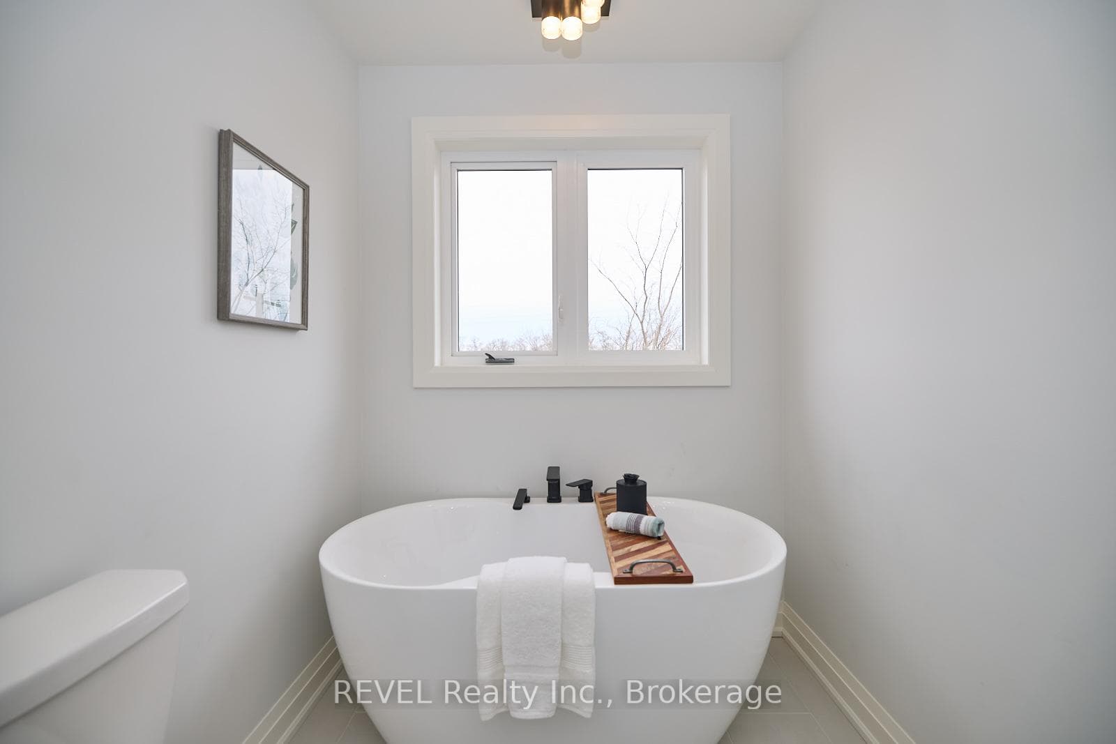 7363 SHERRILEE Crescent photo 21