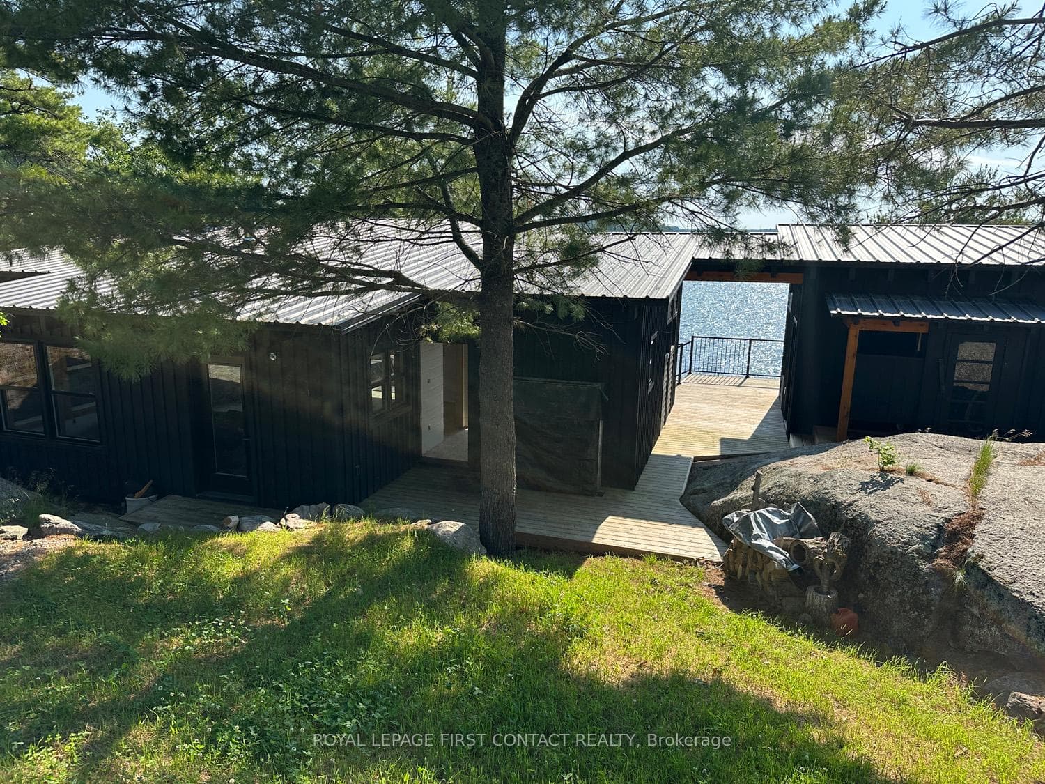 23 A26 Island photo 33