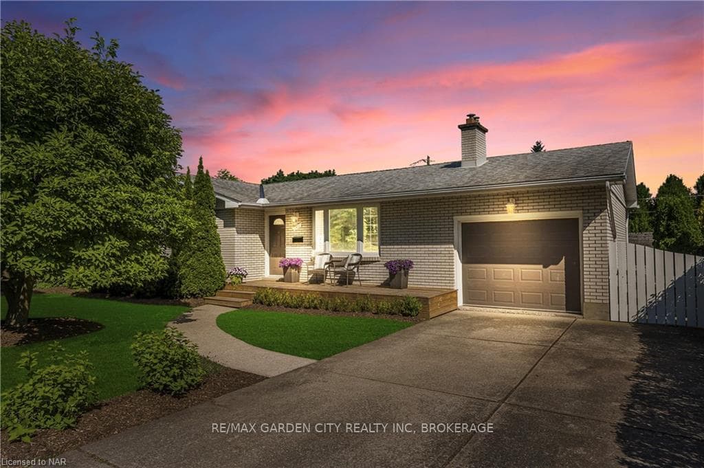 143 LOCKHART Drive photo 1