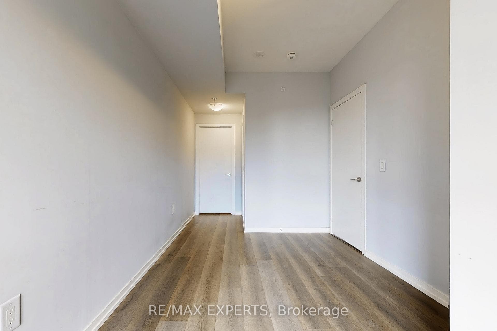 3237 Bayview Avenue Unit 104 photo 21
