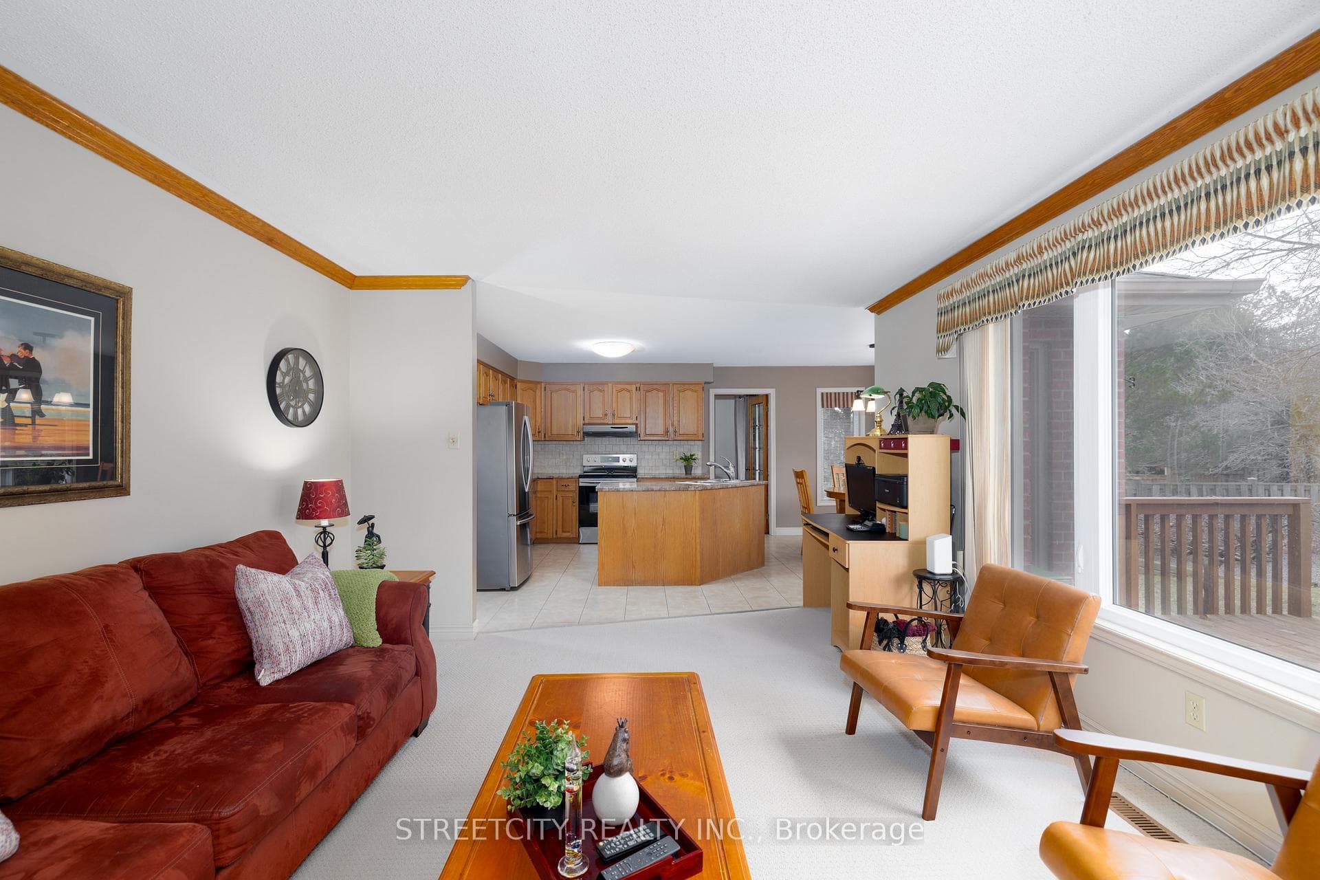 1537 Hillside Drive photo 11