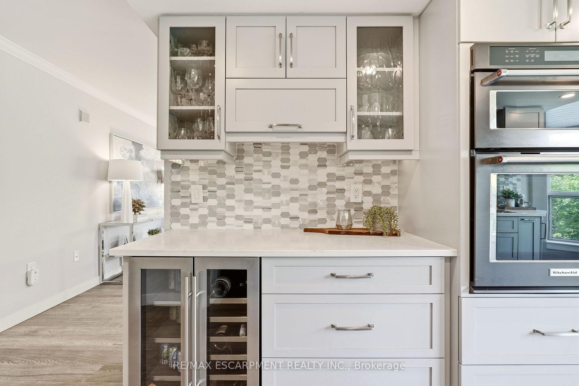 2121 Lakeshore Road Unit 507 photo 9