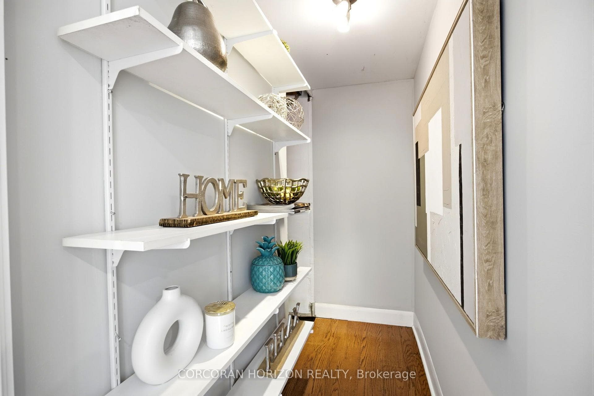 415 Jarvis Street Unit 301 photo 12