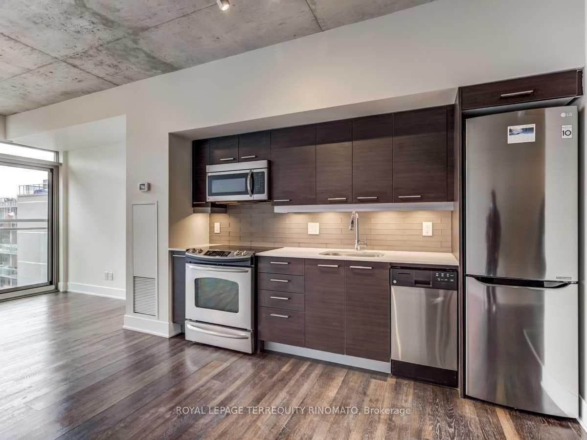 630 Queen Street Unit 711 photo 8