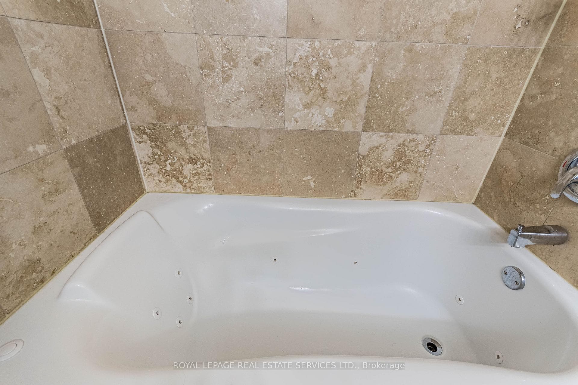 1000 Cedarglen Gate Unit 619 photo 23