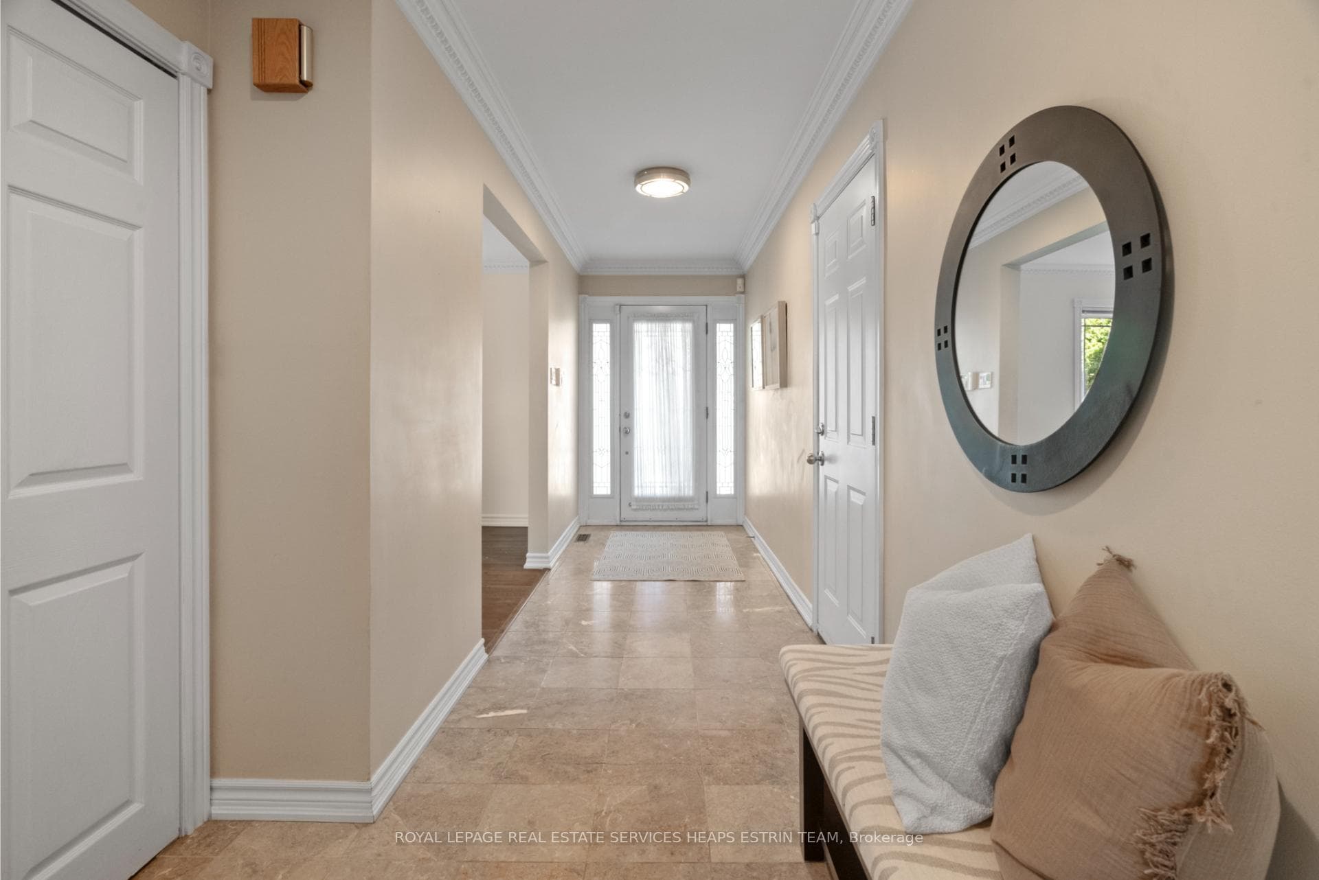 73 Owen Boulevard photo 3