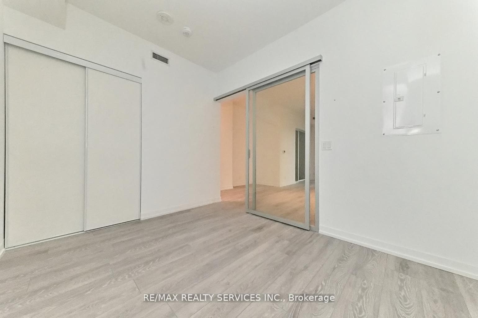 2020 Bathrust St Street Unit 507 photo 9