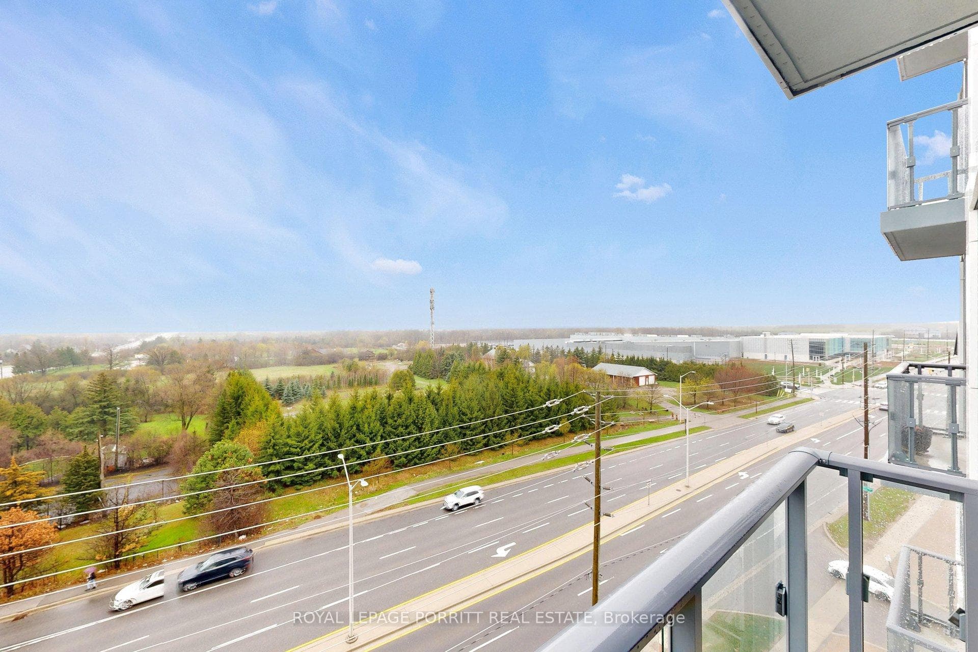 509 Dundas Street Unit 604 photo 31