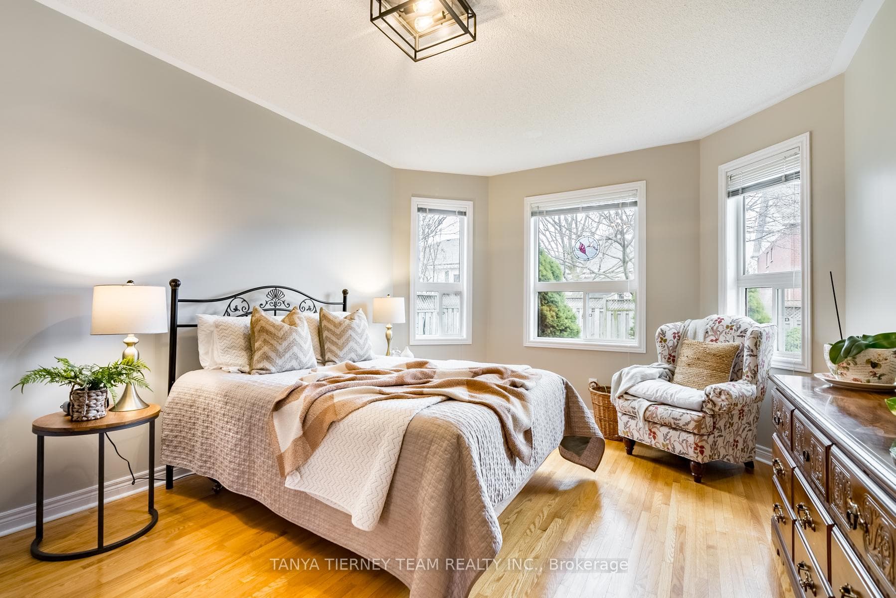 21 Melody Drive photo 18