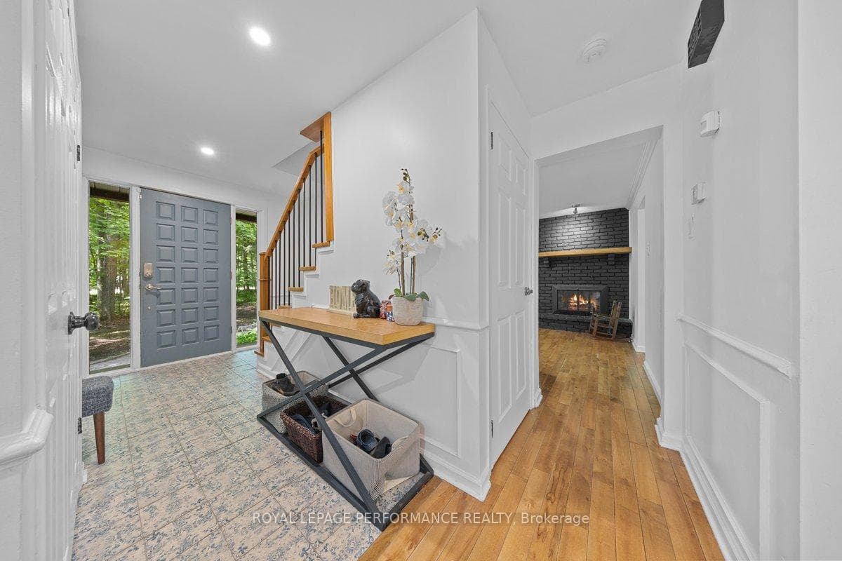 1250 Royal Maple Drive photo 3
