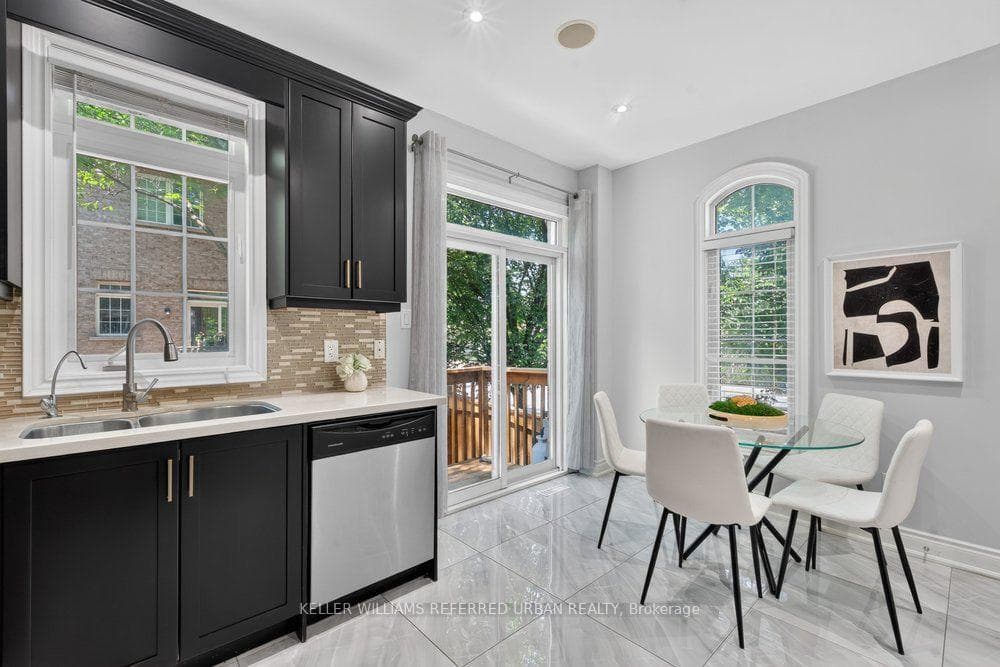 233 Finch Avenue photo 11