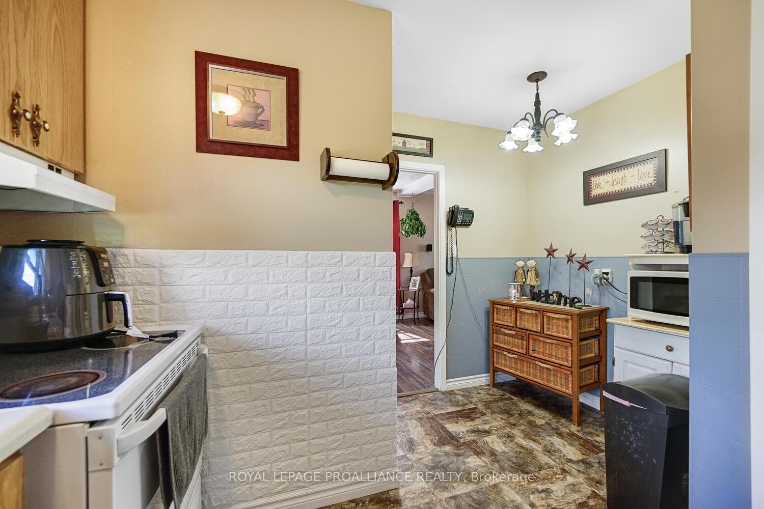 948 Montgomery Road photo 6