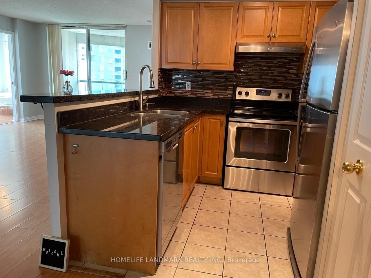 7 Lorraine Drive Unit 1511 photo 5