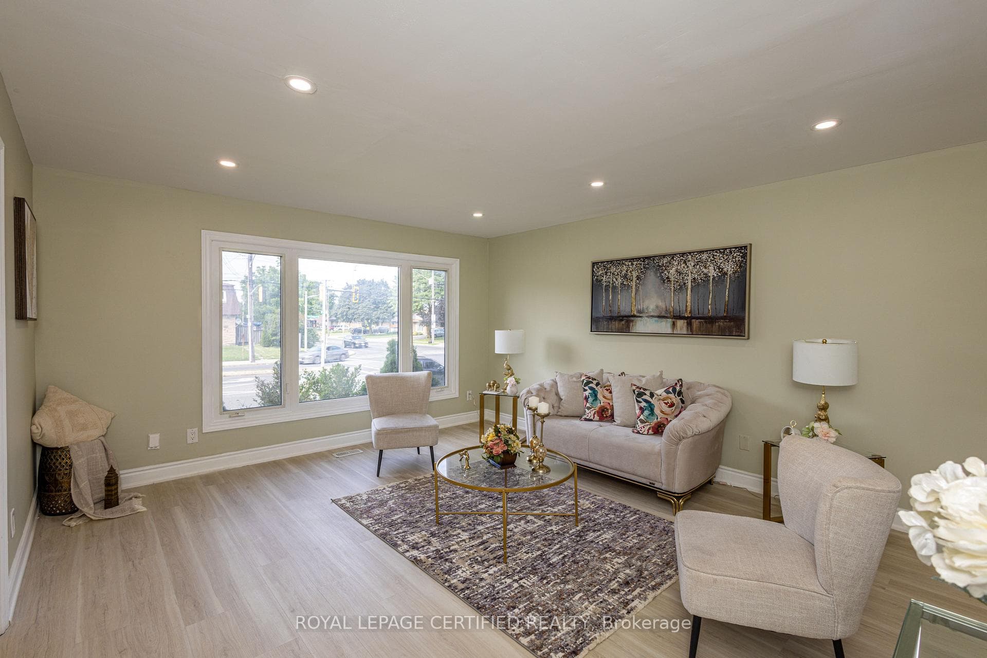 111 Limeridge Road photo 12