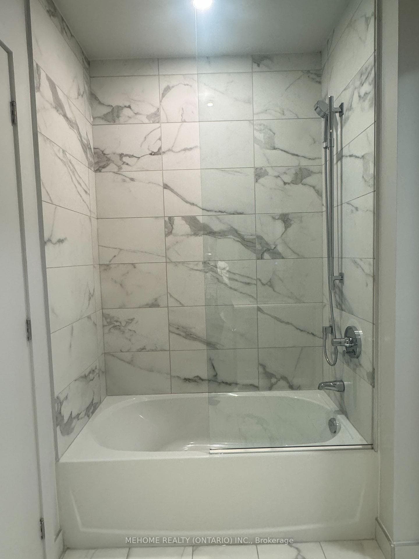 8 Cumberland Street Unit 1304 photo 14