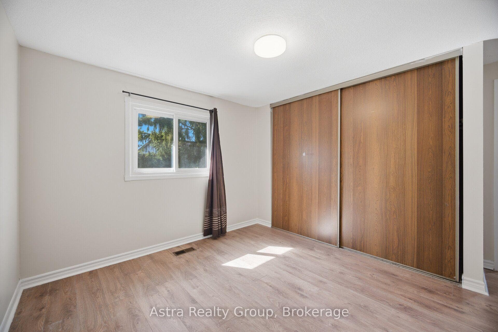 28 Borden Hill Court photo 30