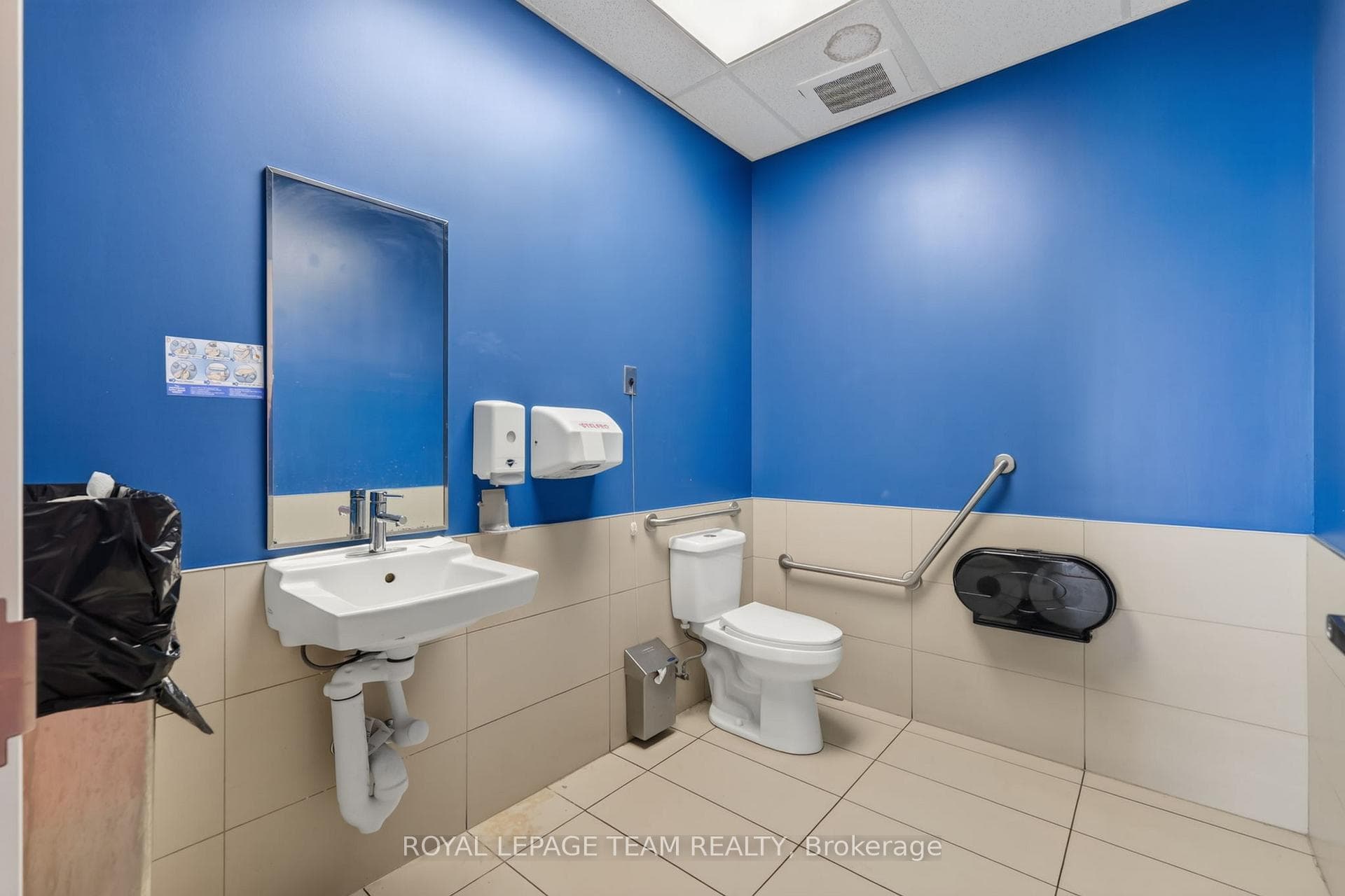 888 Meadowlands Drive Unit 5 photo 13