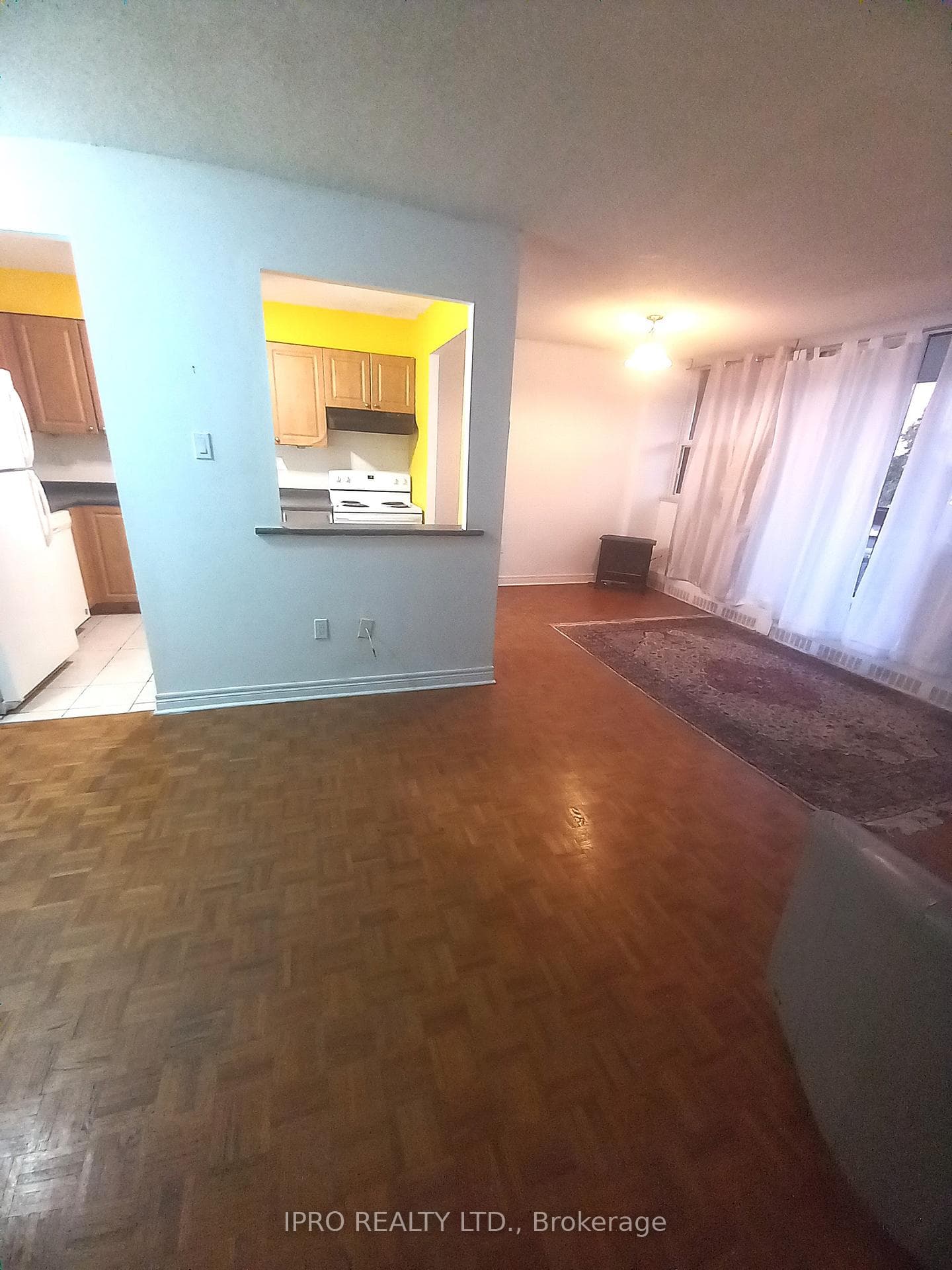 3501 Glen Erin Drive Unit 307 photo 3