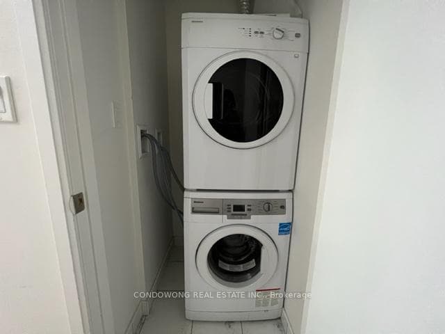 27 Bathurst Street Unit 1014W photo 6