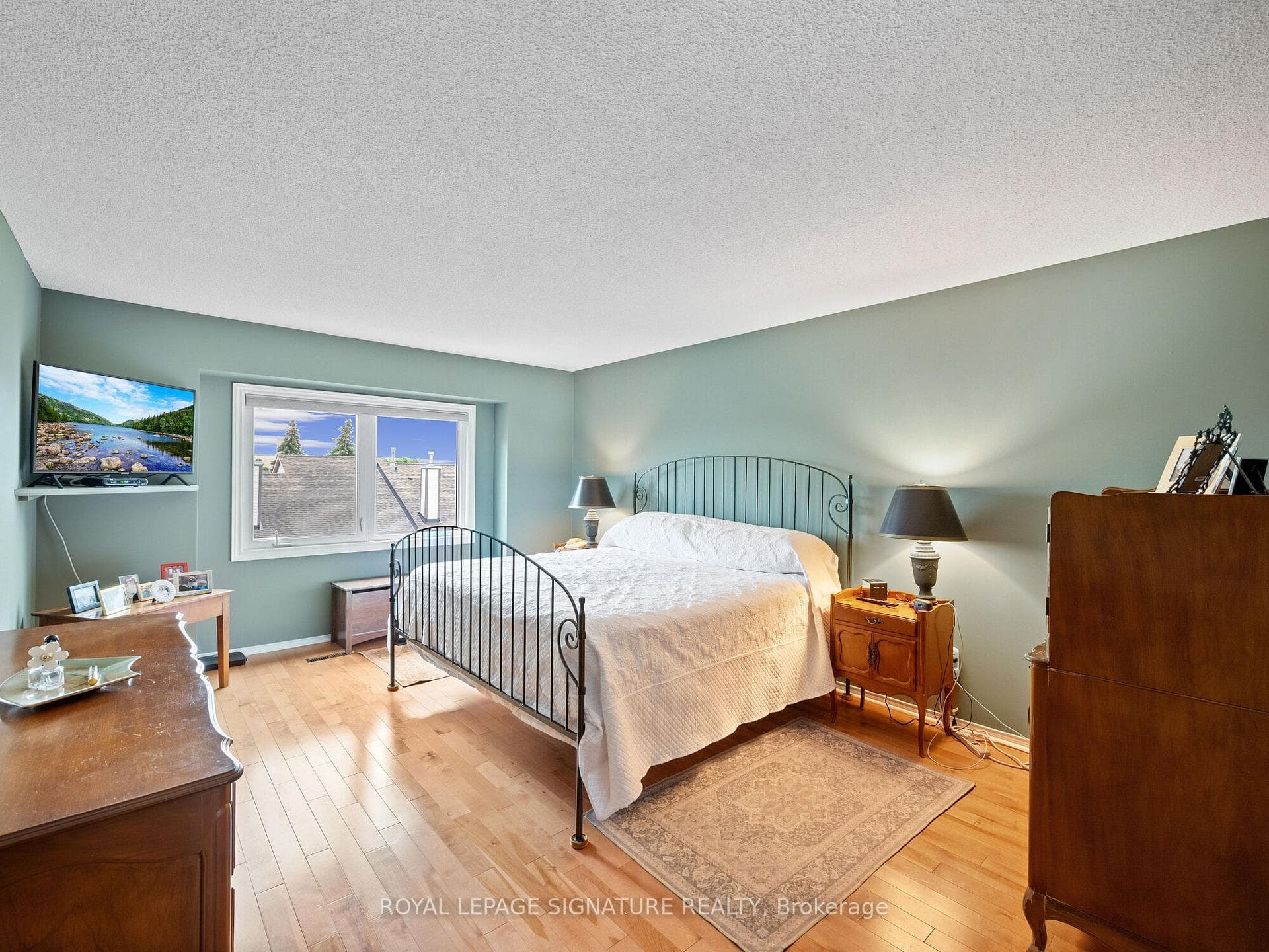4567 Bay Villa Avenue photo 22