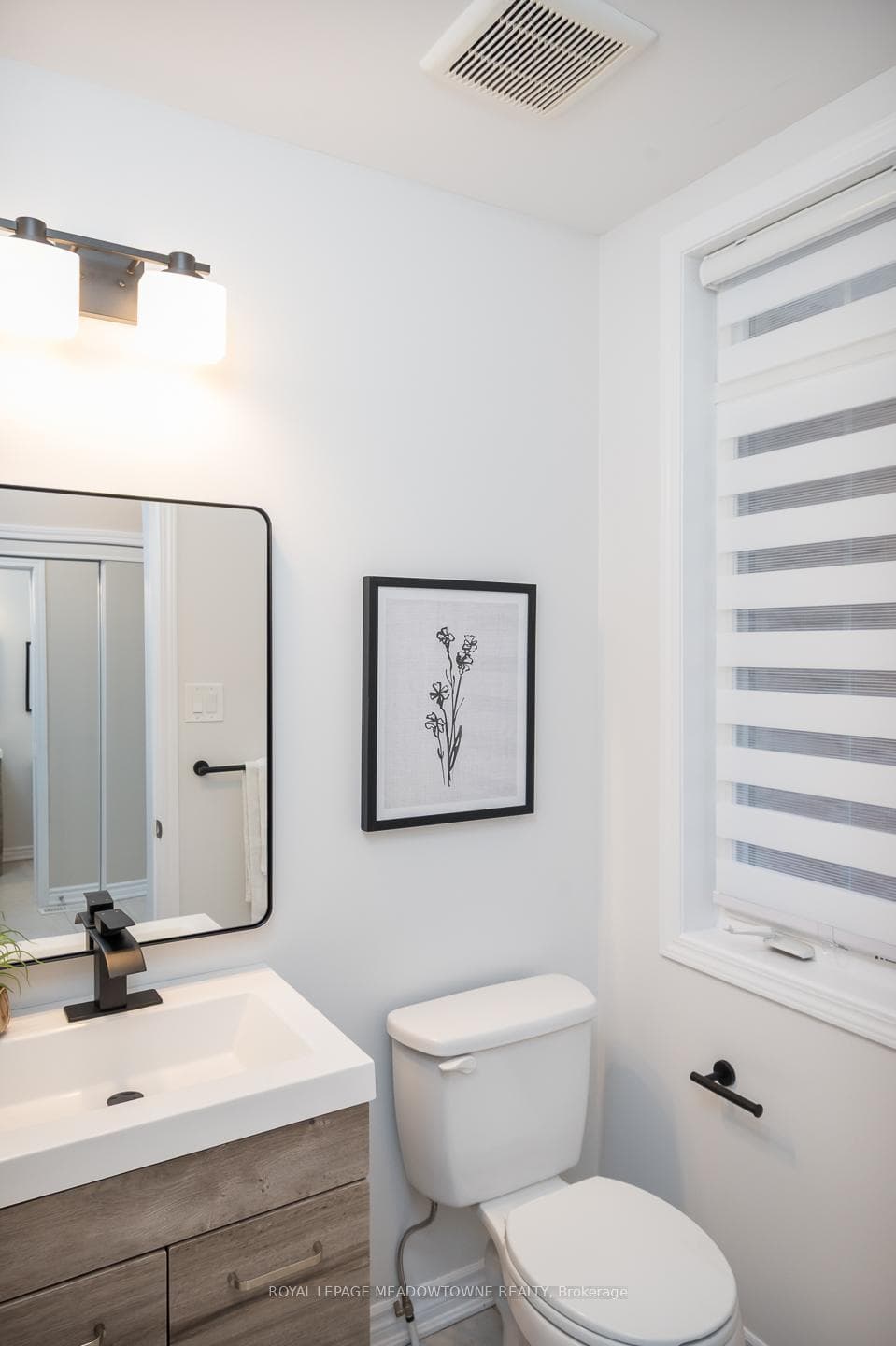 1667 Clitherow Street photo 5