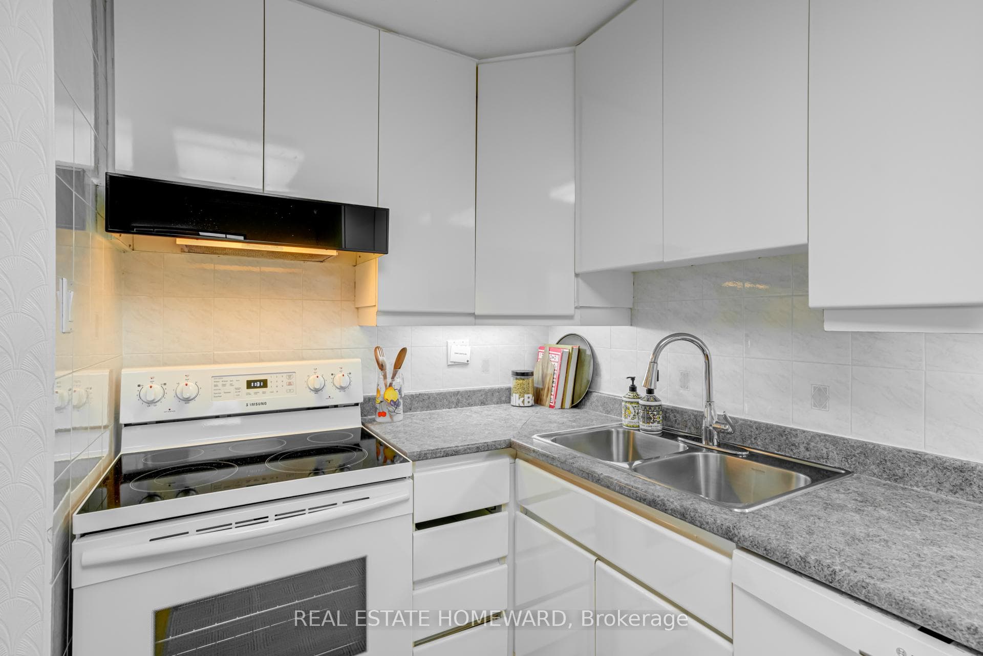 10 Tangreen Court Unit 1701 photo 14