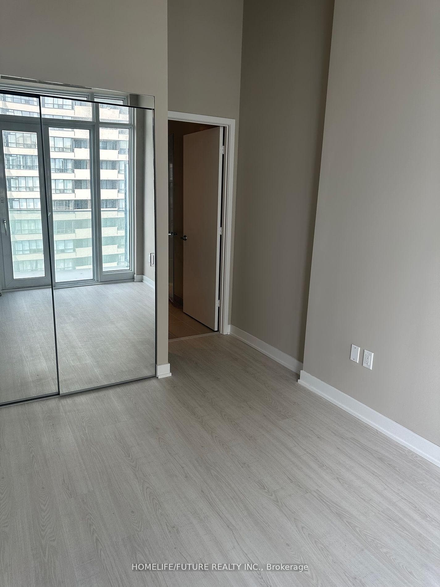 3883 QUARTZ Road Unit 617 photo 8