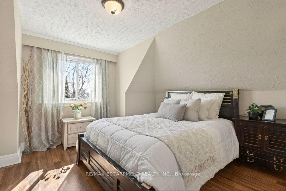 49 Cheever Street photo 31