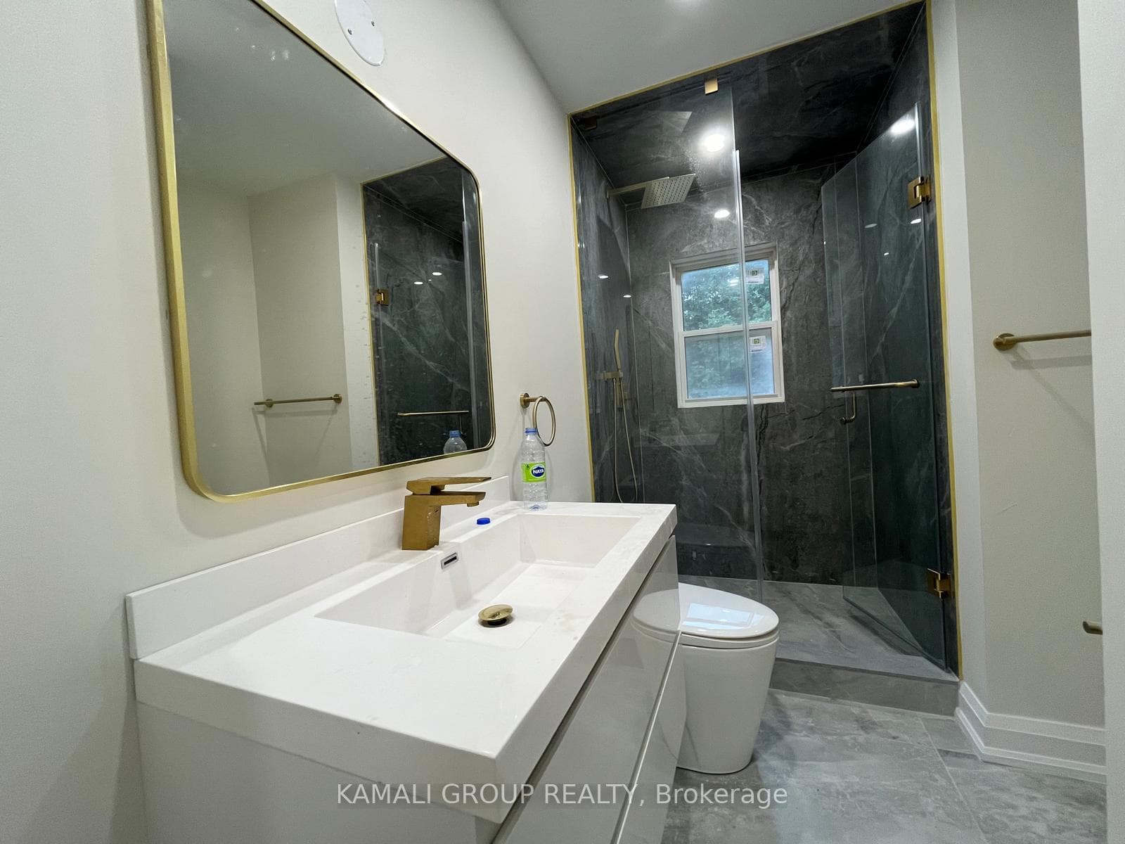 51 Monkswood Crescent Unit Main photo 8