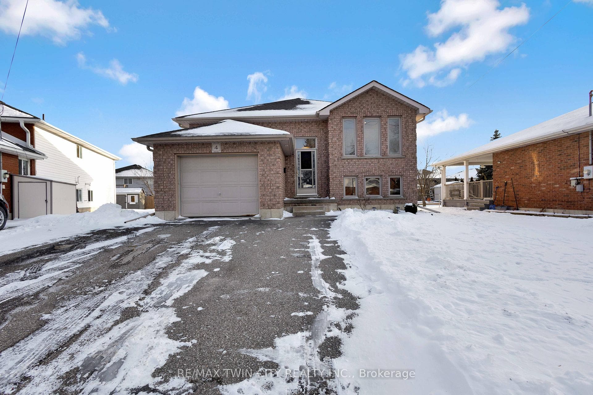 4 Baldwin Avenue photo 1