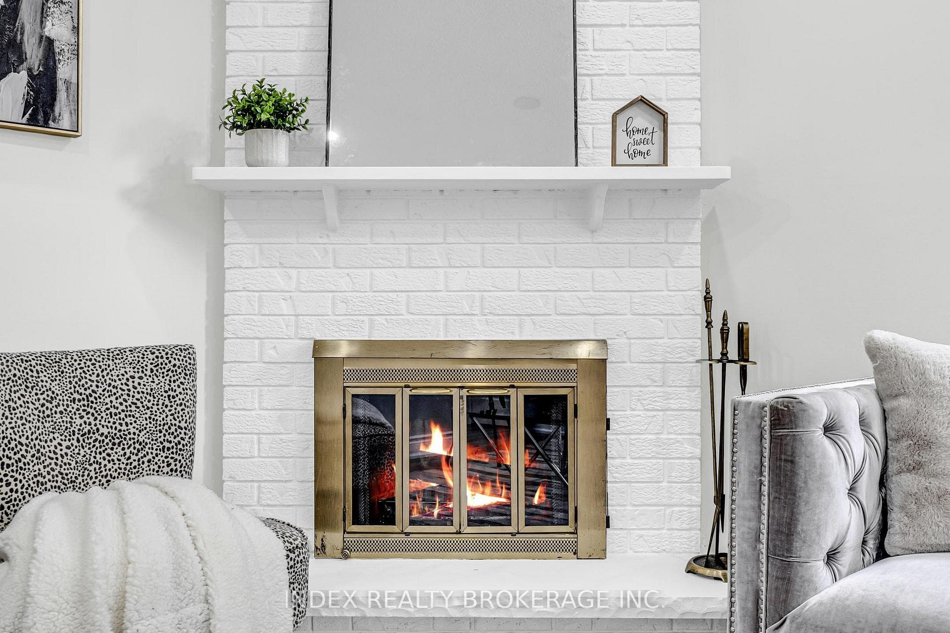 6 Banting Crescent photo 7