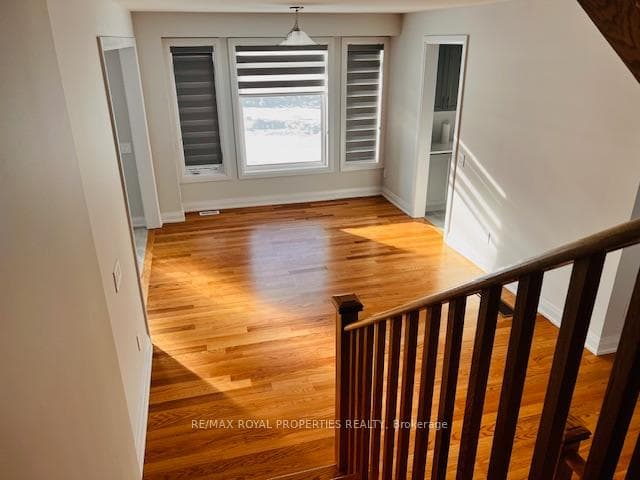 52 Butler Boulevard photo 5